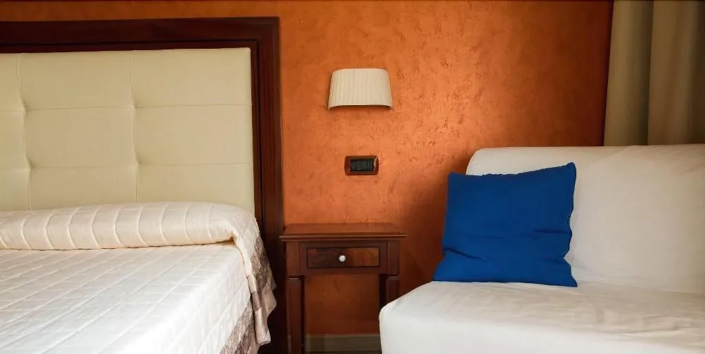 Room, Hotel Flora, Catania