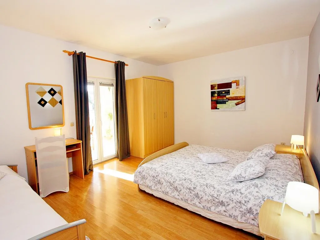 APARTMENT CAPACITY 4 Room, Apartments Maria, Split