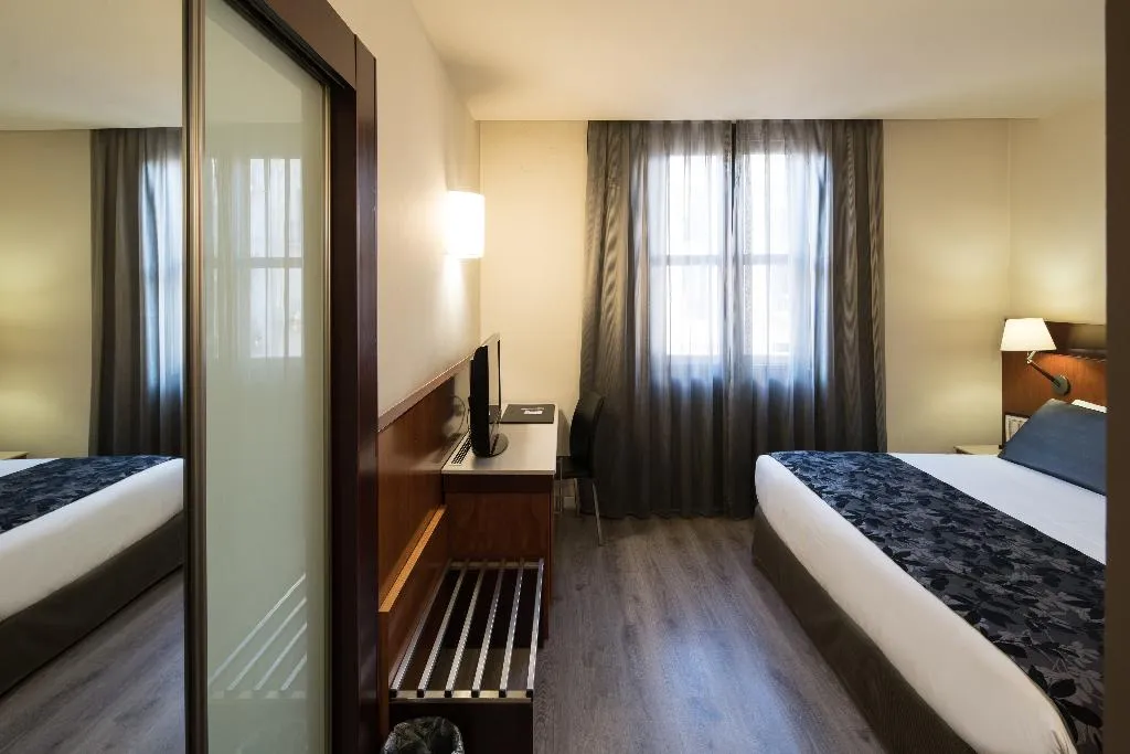 DOUBLE SINGLE USE STANDARD Room, Catalonia Eixample 1864, Barcelona