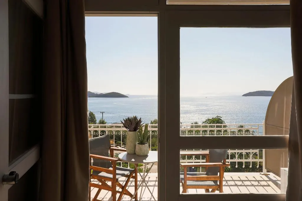 FAMILY ROOM SEA VIEW Room, Irida Aegean View, Skiathos