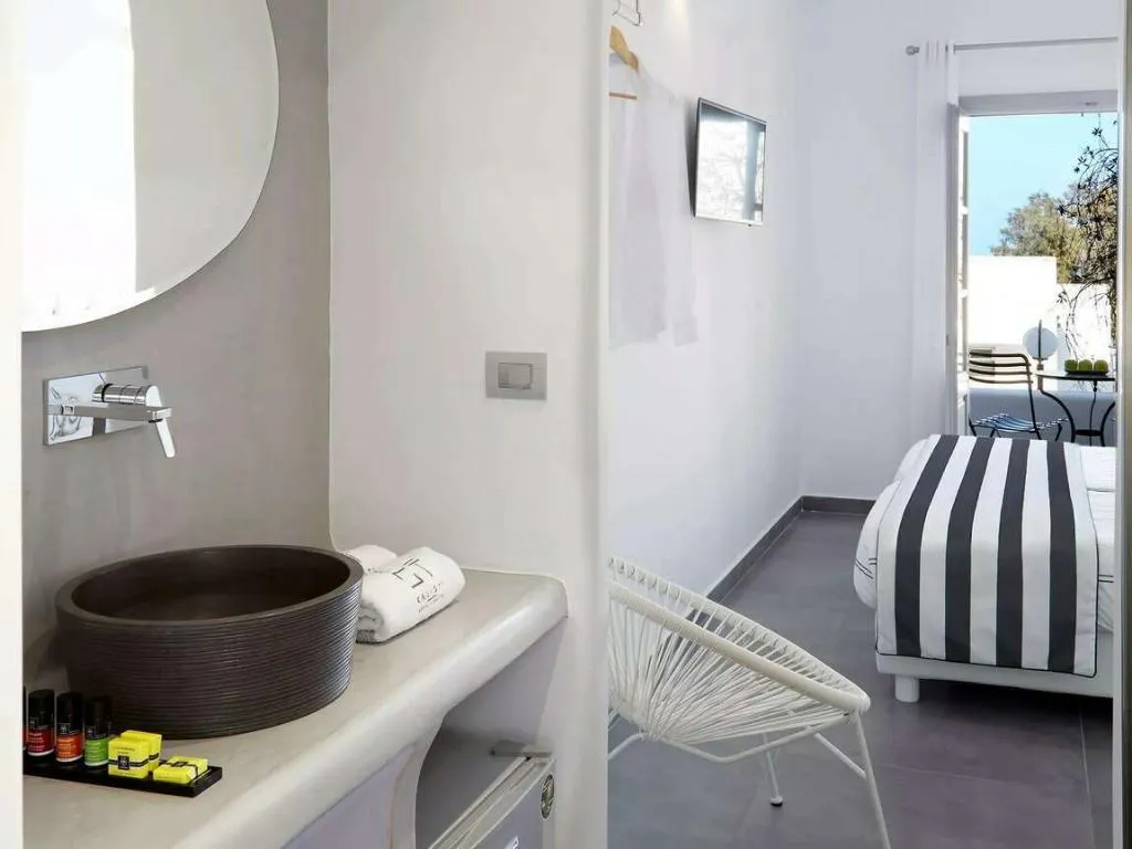 Double or Twin WITH BALCONY Room, Kalisti Hotel & Suites, Santorini