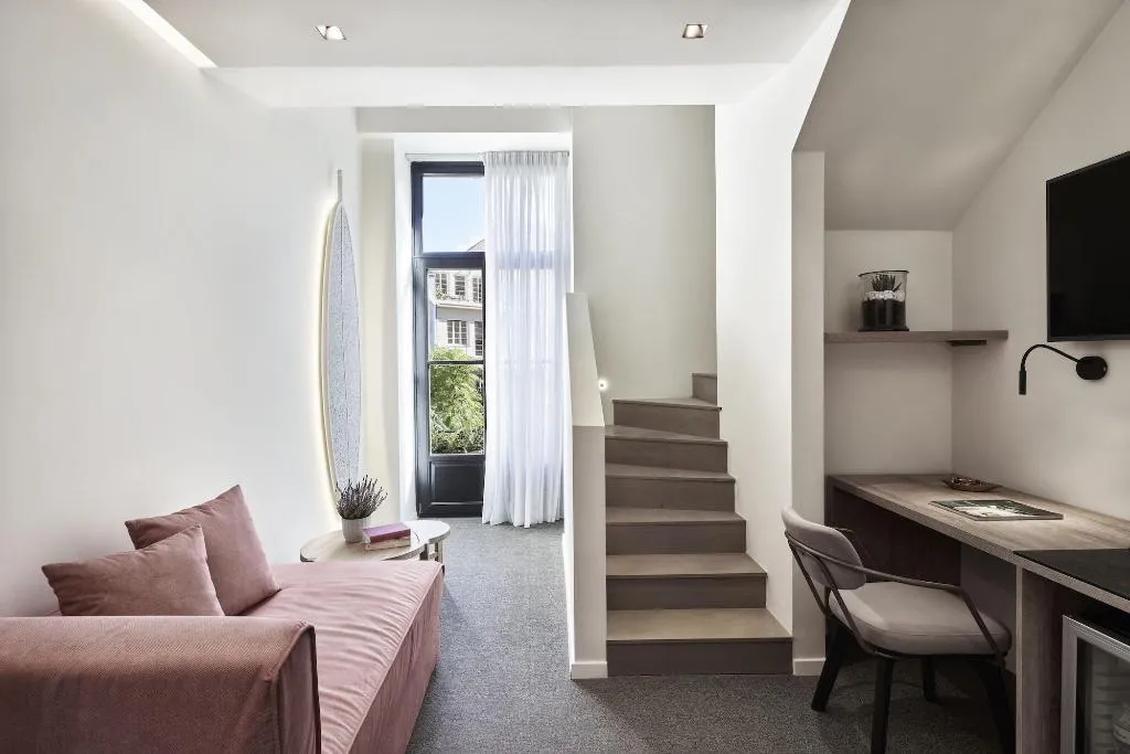 Room, NLH Monastiraki, Athens