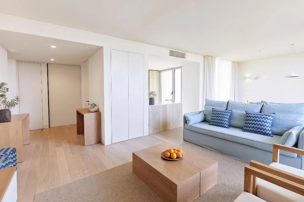 Room, White Shell Beach Villas, Algarve