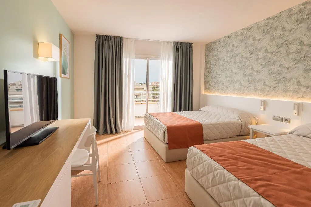Double or Twin STANDARD Room, Ponient Piramide Salou by PortAventura World, Costa Dorada