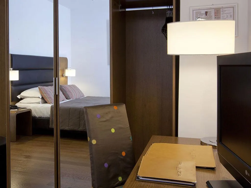 DOUBLE COMFORT Room, Hotel Plaza, Naples