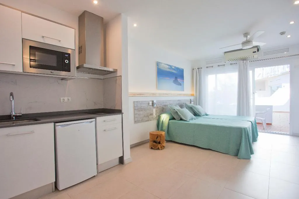 Room, Playa Bella, Ibiza