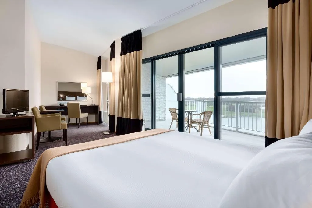 Room, NH Arnhem Rijnhotel, Amsterdam