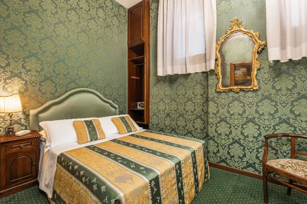 SINGLE STANDARD Room, Marconi, Venice