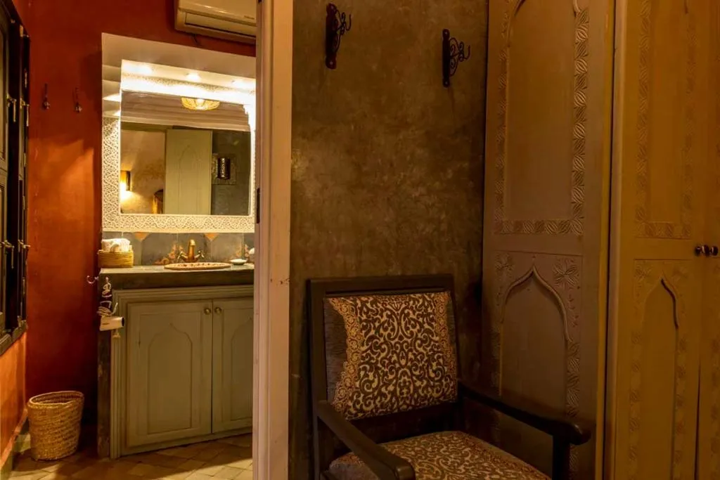 DOUBLE DELUXE ONE BED Room, Riad 7 Saints, Marrakech