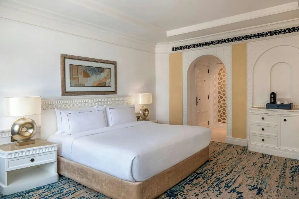 DOUBLE OCEAN FRONT KING BED Room, Habtoor Grand Resort, Autograph Collection, Dubai