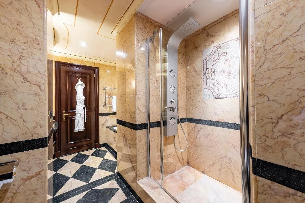 SUITE CAPACITY 4 Room, River Chateau, Rome