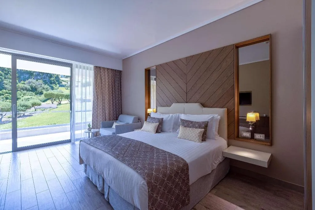 Room, Miraggio Thermal Spa Resort, Halkidiki