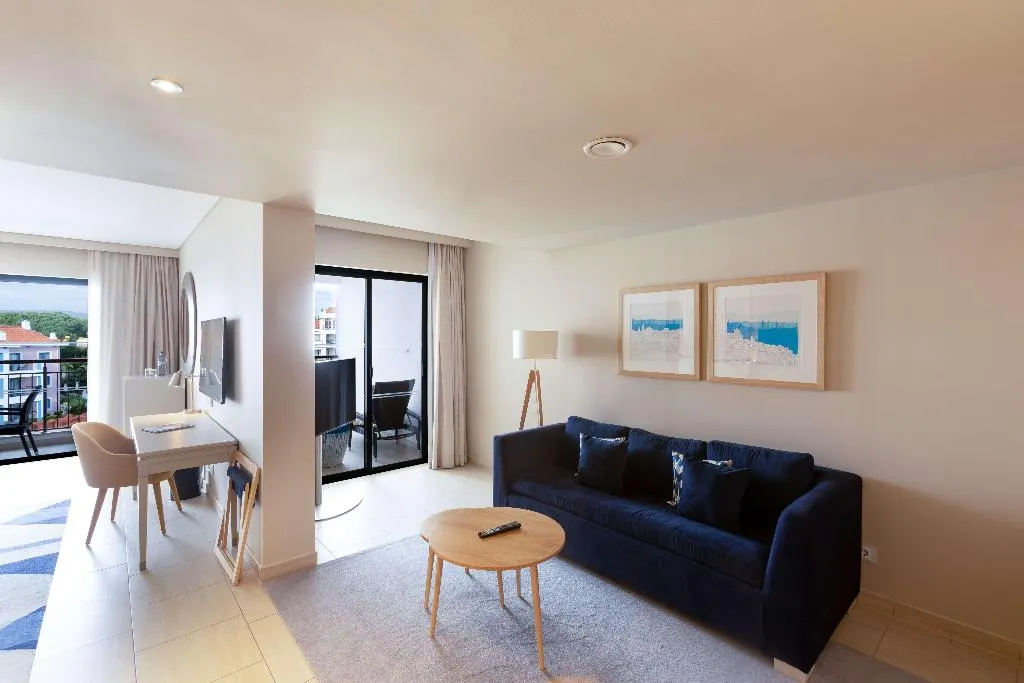 DOUBLE DELUXE Room, Hilton Vilamoura As Cascatas Golf Resort & Spa, Algarve