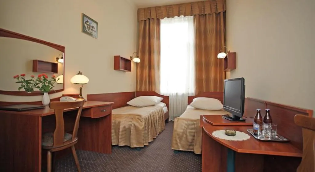 TWIN STANDARD Room, Fortuna Hotel, Krakow