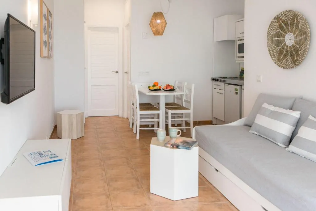 TWIN STANDARD Room, RV Hotel Sea Club Menorca, Menorca