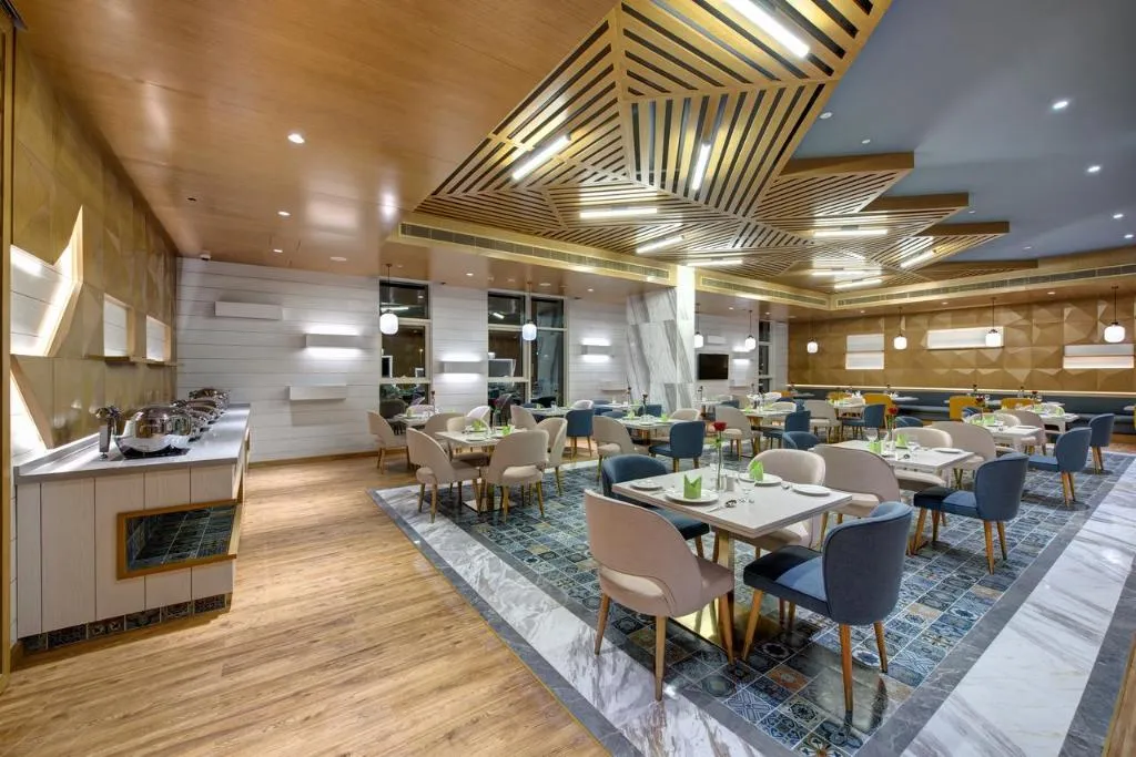 Restaurant, The S Hotel Al Barsha, Dubai