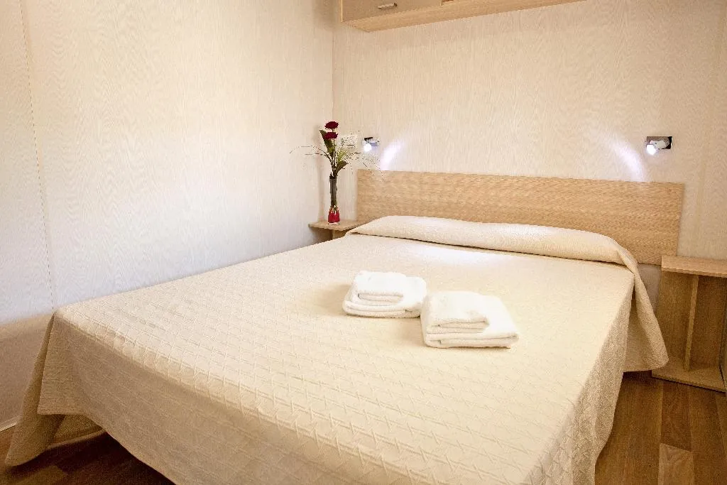 VILLA BASIC Room, La Siesta Salou Resort Camping, Costa Dorada