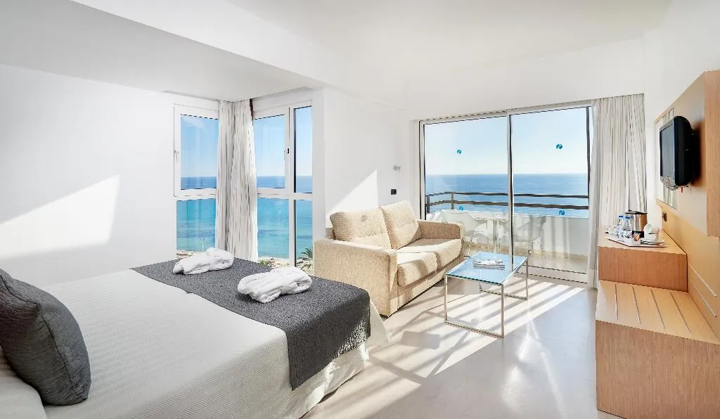 JUNIOR SUITE SEA VIEW Room, CM Playa del Moro, Majorca