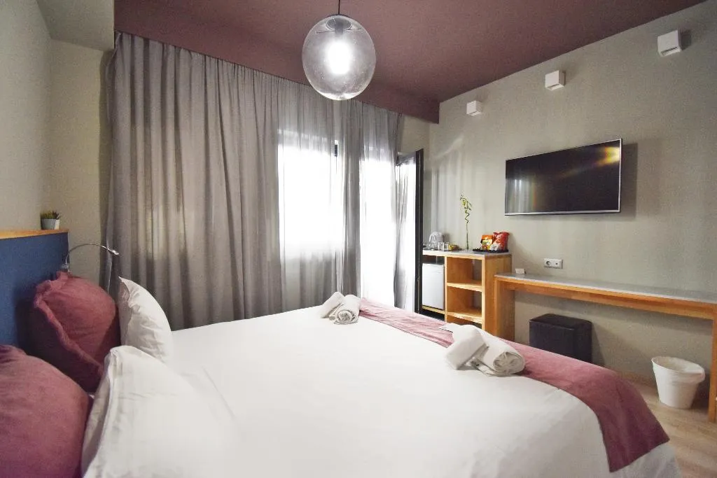 Double or Twin DELUXE Room, Be My Guest Athens, Athens
