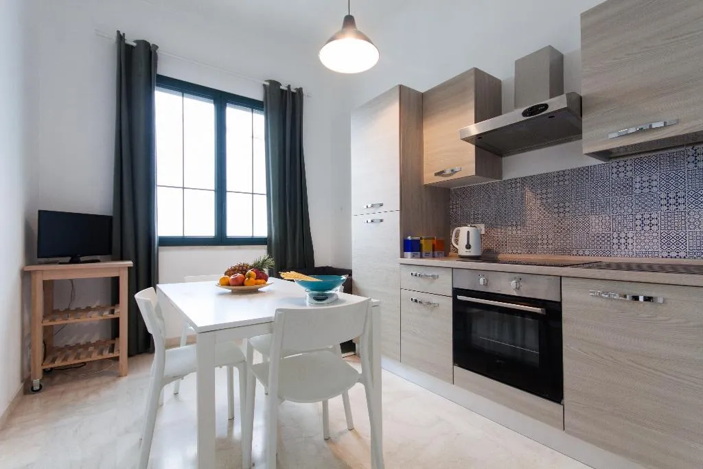 APARTMENT CAPACITY 2 Room, Ciuri Home, Palermo
