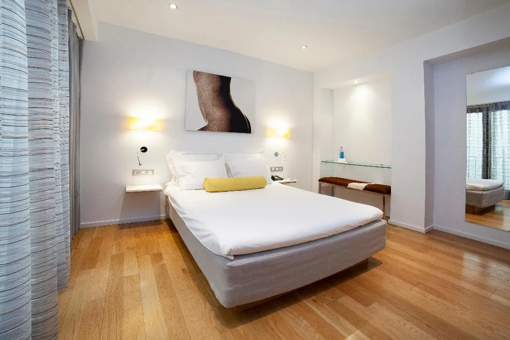 SINGLE STANDARD Room, Petit Palace Hotel Tres, Majorca
