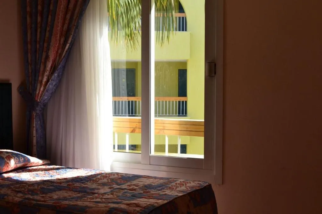 SINGLE POOL VIEW Room, Eurotel Palm Beach Resort, Red Sea Riviera