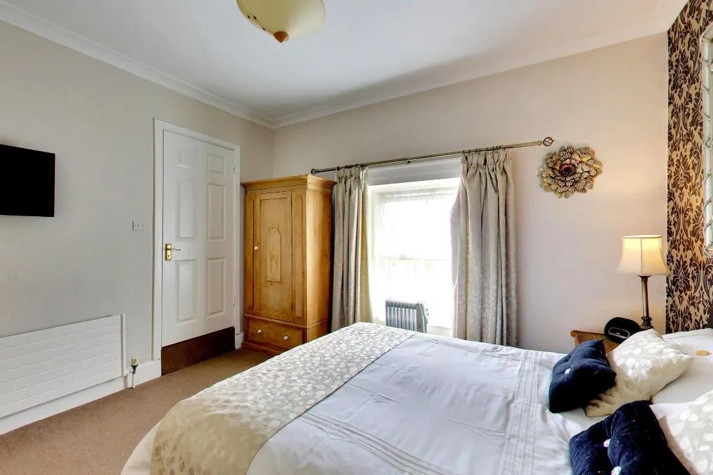 Room, Robin Hill House, Cork