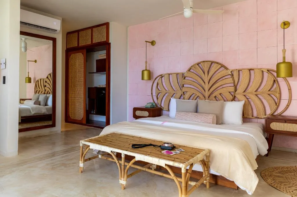 Room PARTIAL OCEAN VIEW ONE BEDROOM Room, Mi Amor by La Zebra, an SLH Hotel, Cancun Area