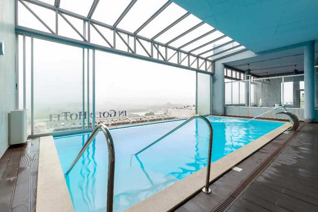 Pool, In Gold Hotel & Spa, Porto