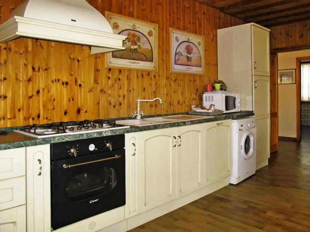 APARTMENT CAPACITY 7 Room, Podere Caldaruccio La Pineta, Perugia