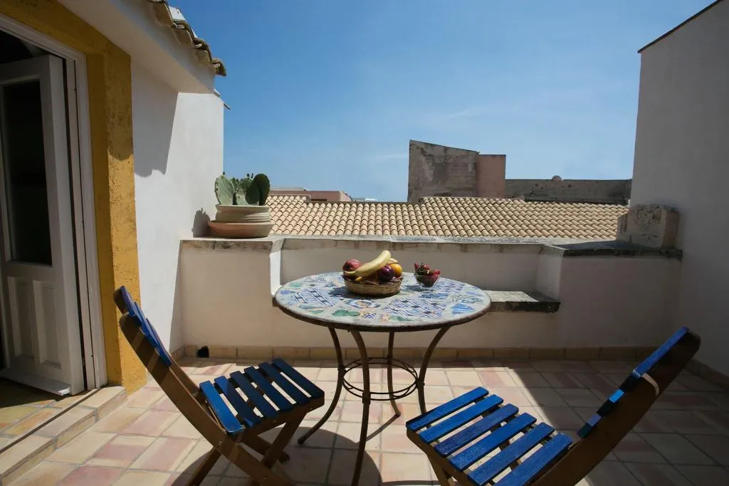 Terrace, Alla Giudecca Residence Hotel, Catania