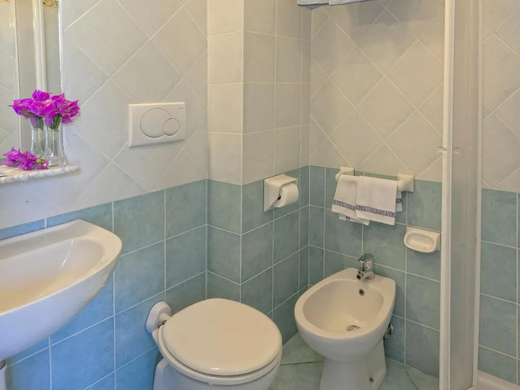 Room, Hotel Cleopatra, Naples