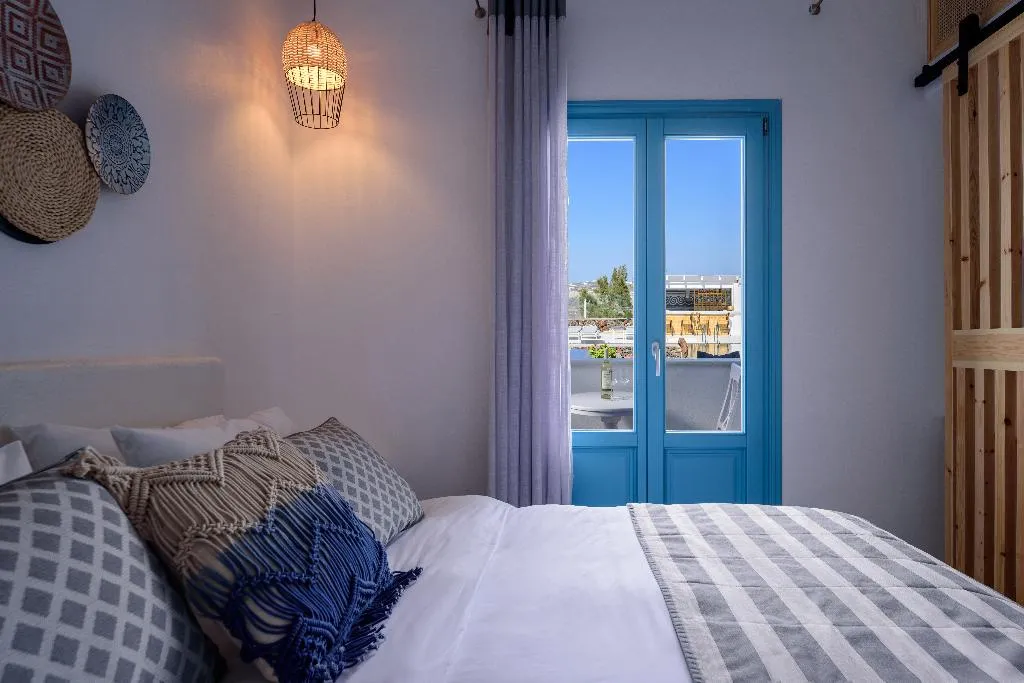 FAMILY ROOM TWO BEDROOMS Room, Kalestesia Suites, Santorini