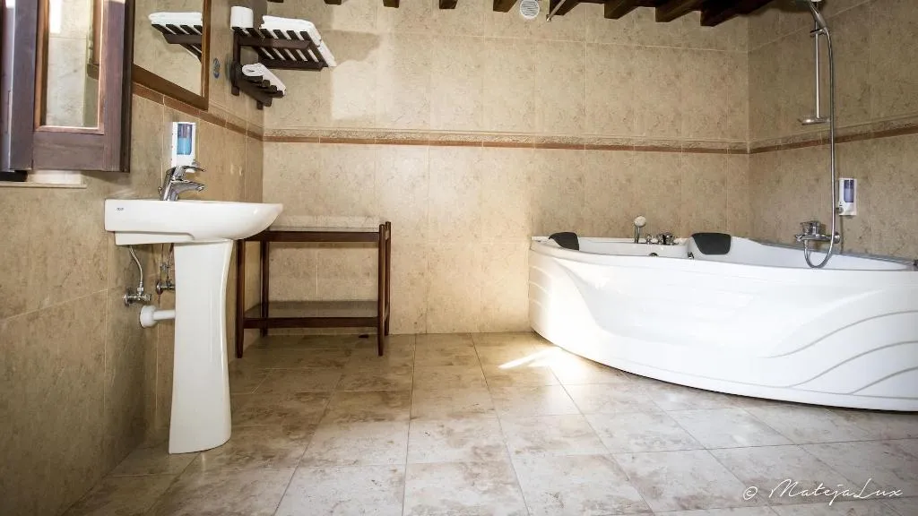 Room, Ambelikos Traditional Agrohotel, Cyprus