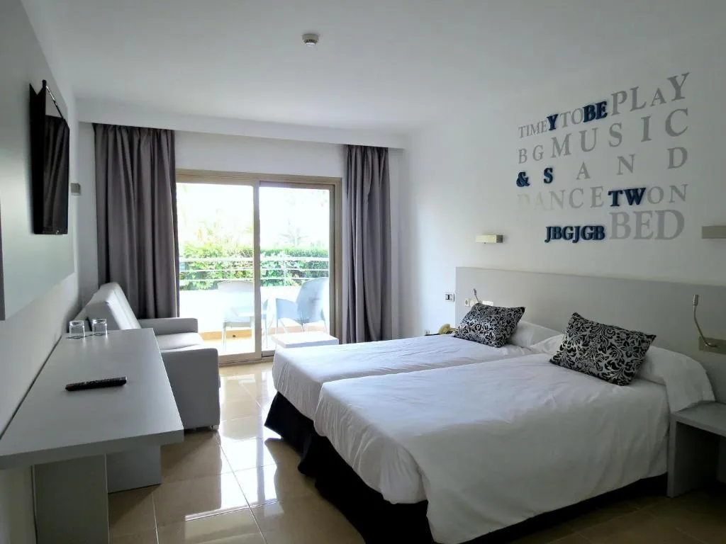 JUNIOR SUITE STANDARD Room, BG Pamplona, Majorca