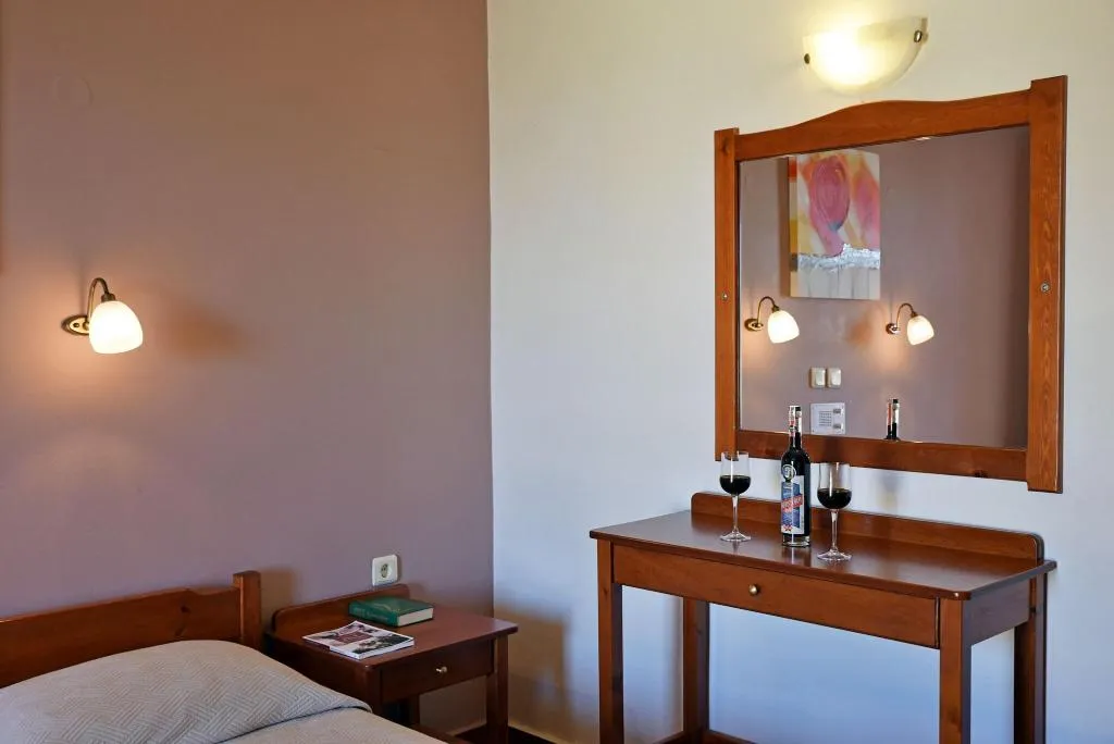 Lobby, Iolkos Hotel Apartments, Crete