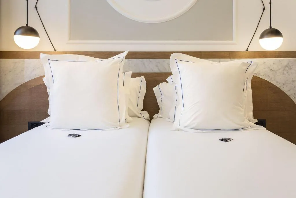 DOUBLE STANDARD Room, One Shot Fortuny 07, Madrid