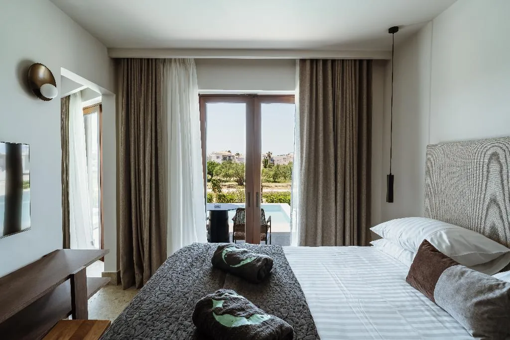 SUITE WITH PRIVATE POOL Room, Asterion Suites & Spa, Crete
