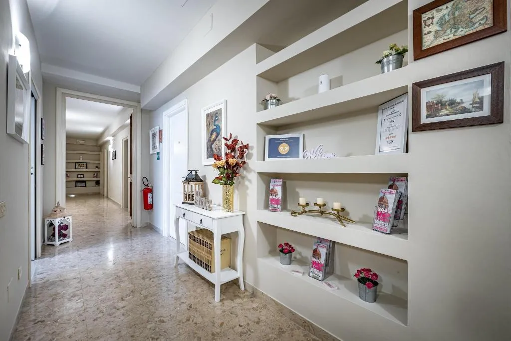 Lobby, Maison Bianca, Florence