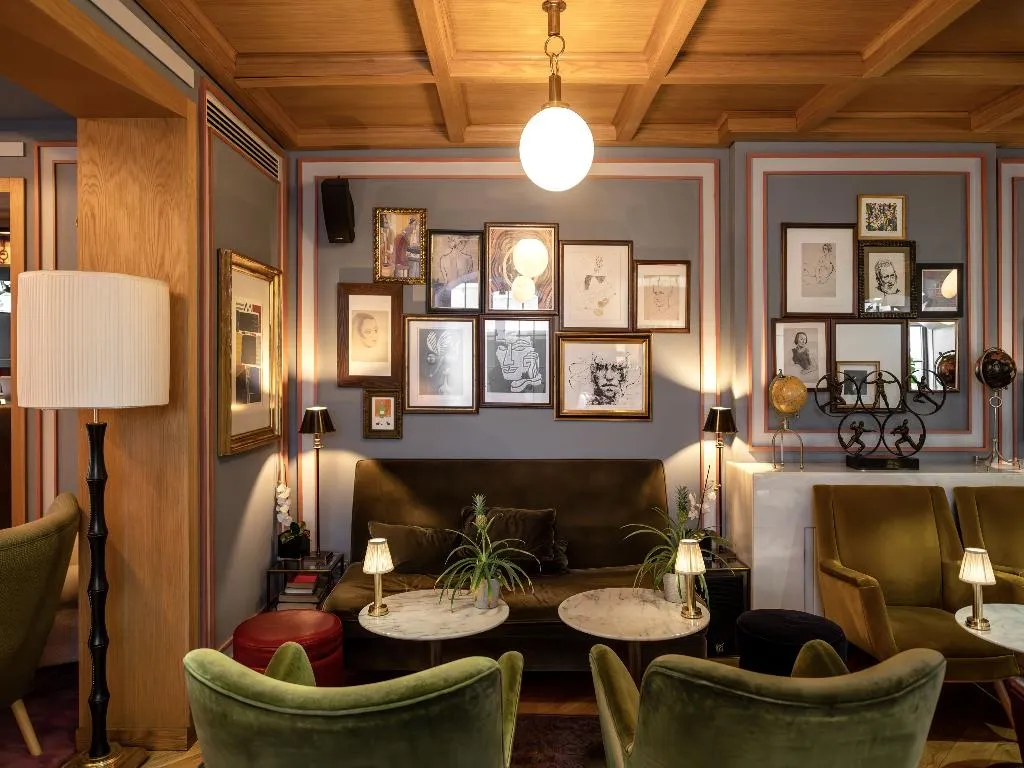 Bar, Browns Central Hotel, Lisbon