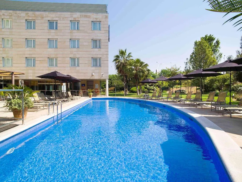 Pool, Novotel Barcelona Cornella, Barcelona