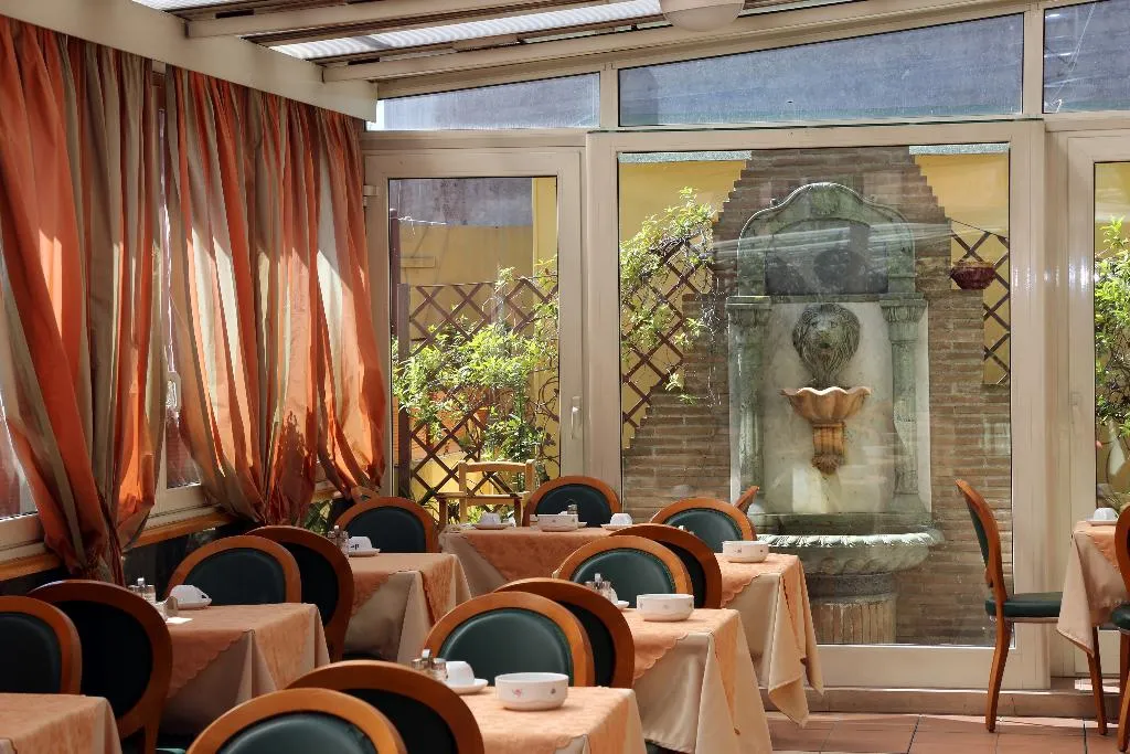 Restaurant, Borromeo Hotel, Rome
