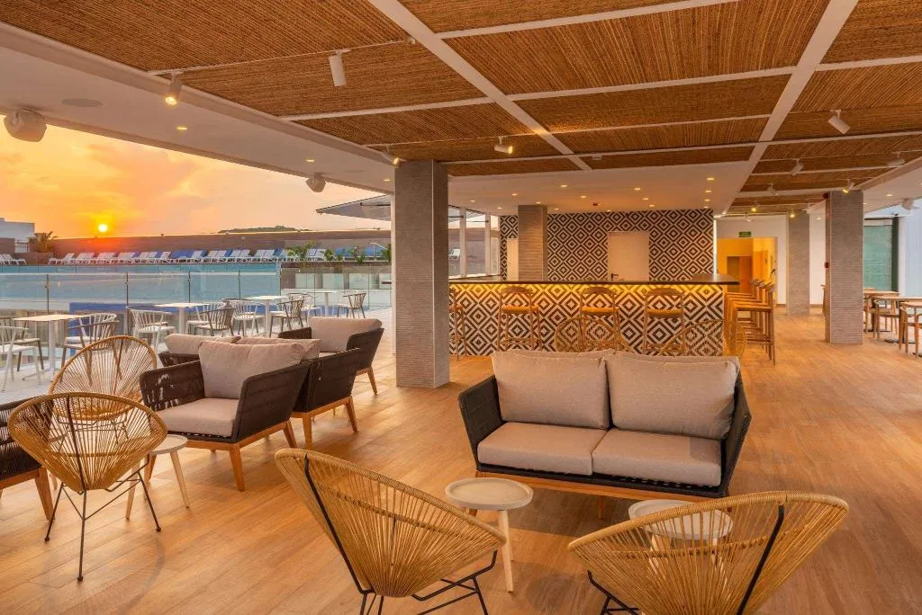 Bar, L'Azure Hotel, Costa Brava