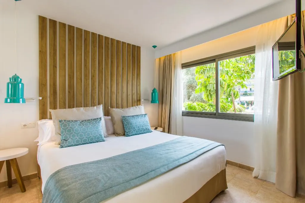 APARTMENT SUPERIOR Room, Zafiro Palmanova, Majorca