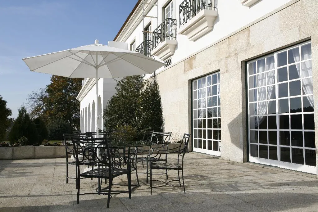 Terrace, Montebelo Principe Perfeito Viseu Garden Hotel, Porto