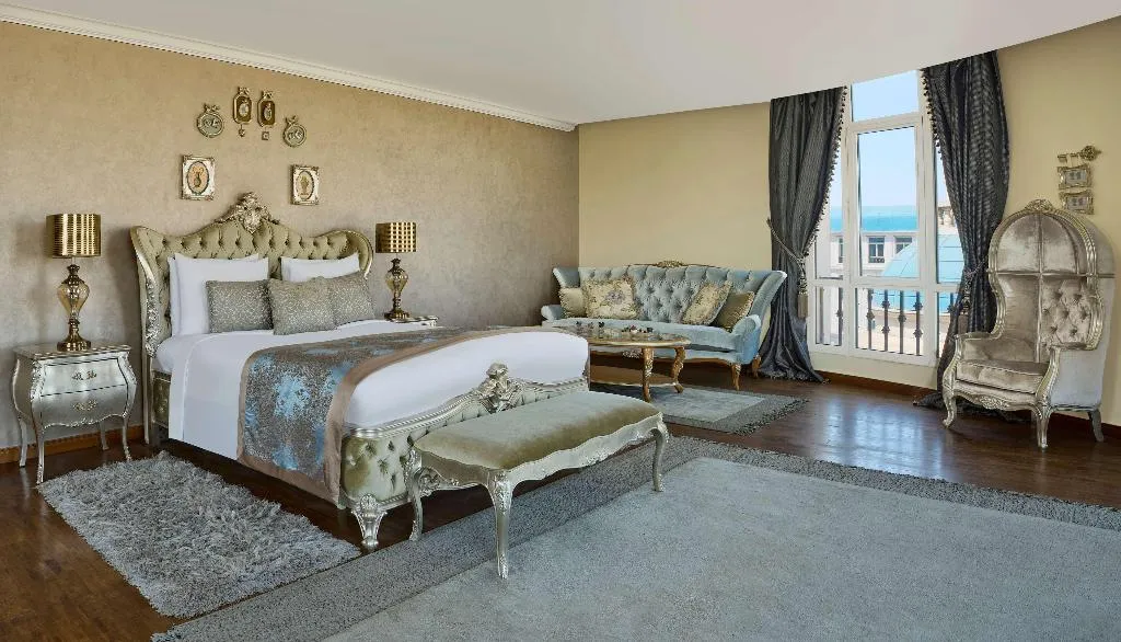 SUITE STANDARD Room, Kempinski Palace Cairo, Cairo