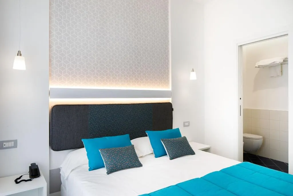 TWIN STANDARD Room, Hotel Nice, Naples