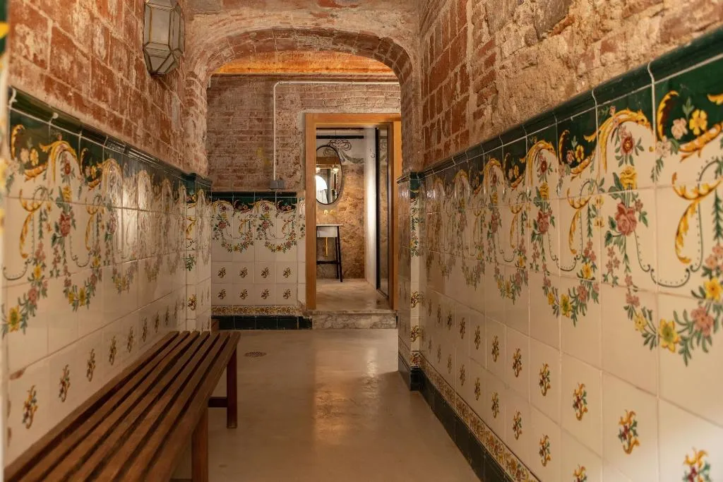 Sports and Entertainment, Hotel Balneario Broquetas, Barcelona