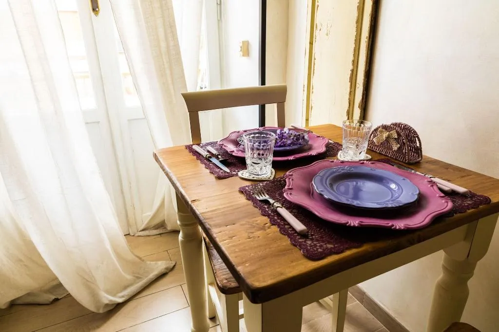 Restaurant, Romantic Dreams, Naples