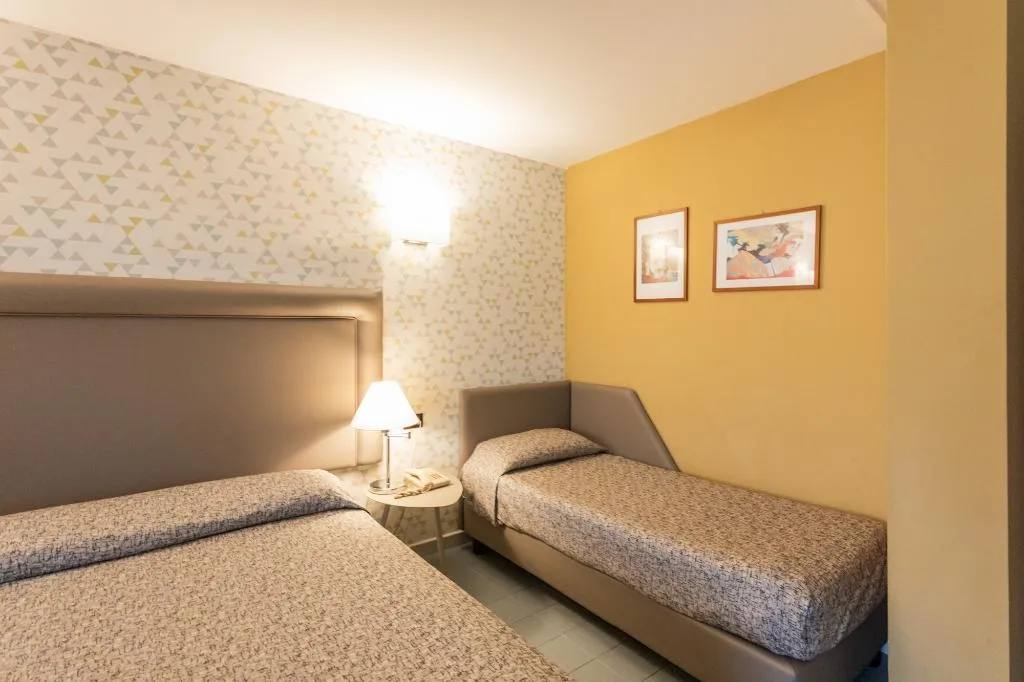 TRIPLE STANDARD Room, Athenaeum Palermo, Palermo